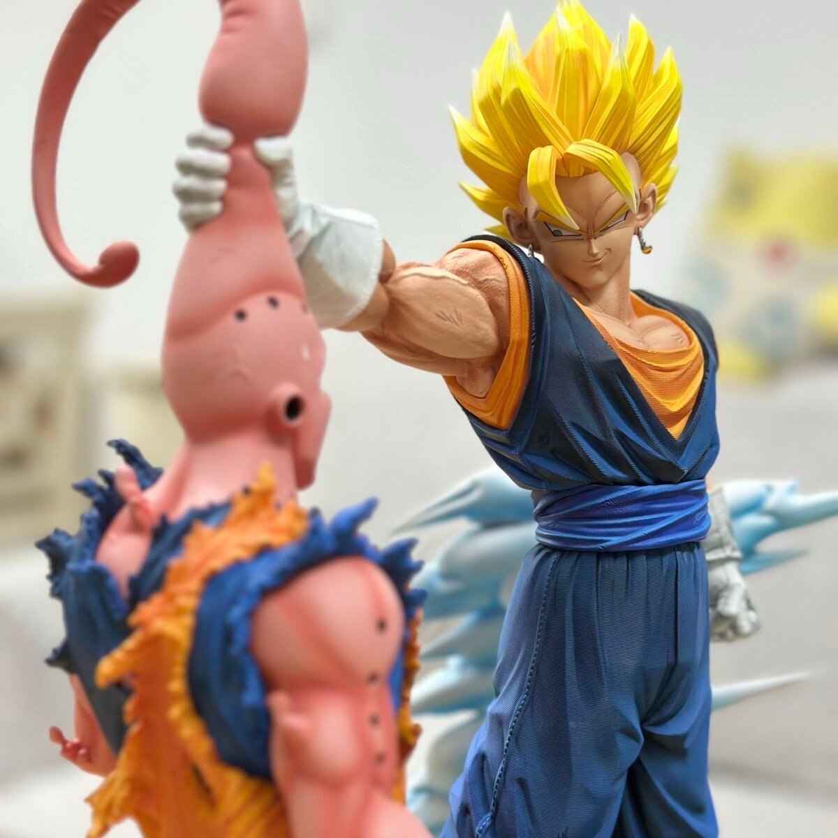 Clouds - Vegito VS Buuhan 1/6 Clouds - Vegito VS Buuhan 1/6 | anime figure Vegito VS Buuhan Statue