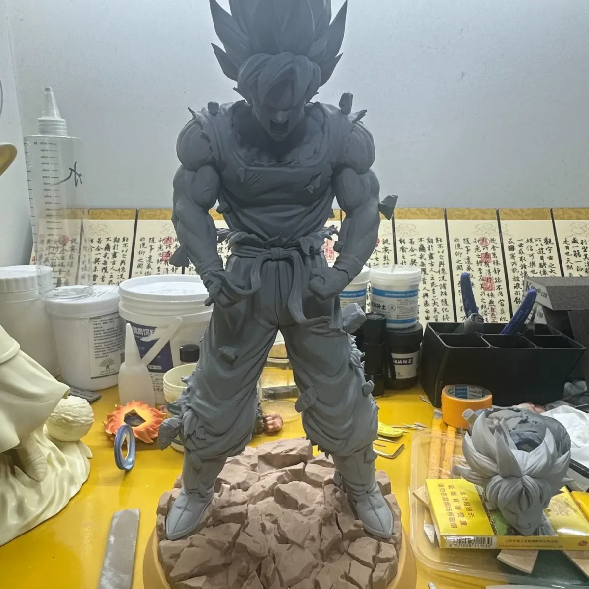 TS - SSJ Goku 1/4 & 1/6 TS - SSJ Goku 1/4 & 1/6 | anime collectible