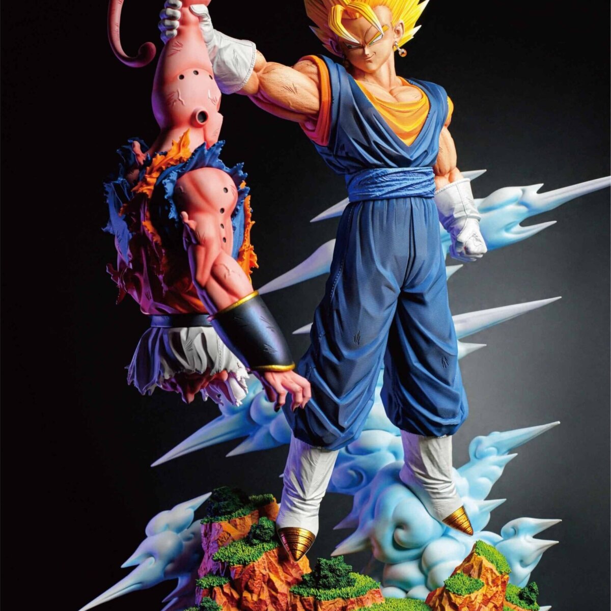 Clouds - Vegito VS Buuhan 1/6 Clouds - Vegito VS Buuhan 1/6 | anime collectible - Clouds - Vegito VS Buuhan 1/4 Scale Black Display Base