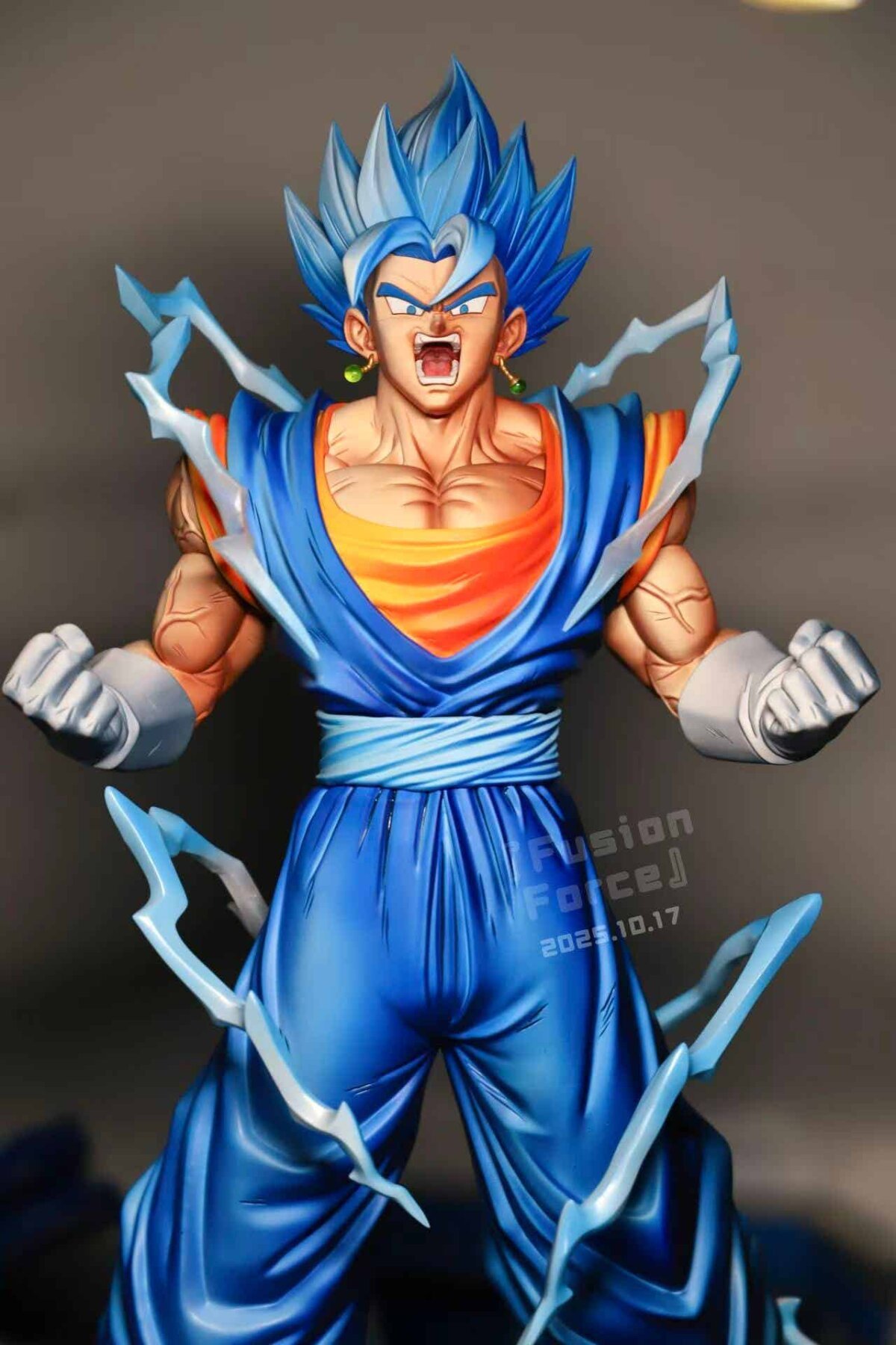Fusion & Force Studio - Vegito 1/6 Fusion & Force Studio - Vegito Statue 1/6 | anime collectible