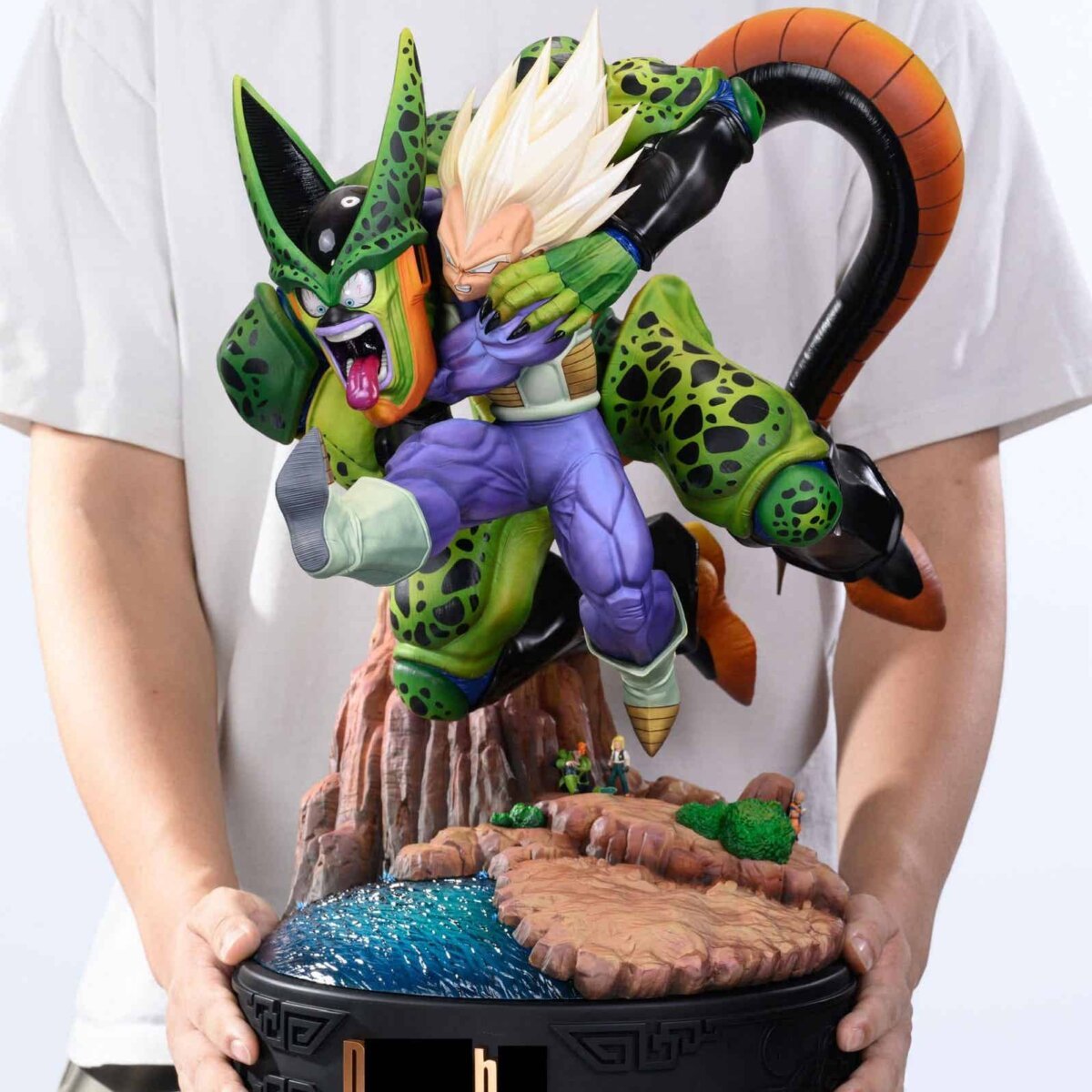 Yamcha Studio – Vegeta vs Cell | resin statue