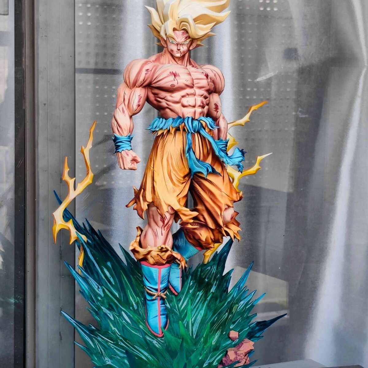LP Studio - Goku SSJ | anime collectible