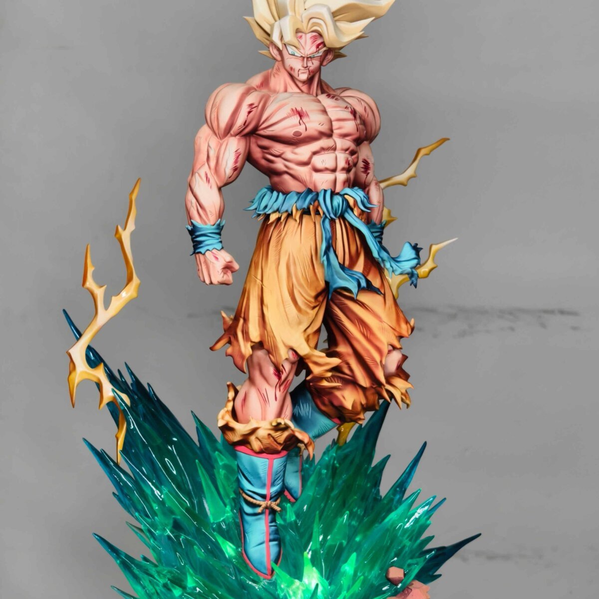 LP Studio - Goku SSJ | anime collectible