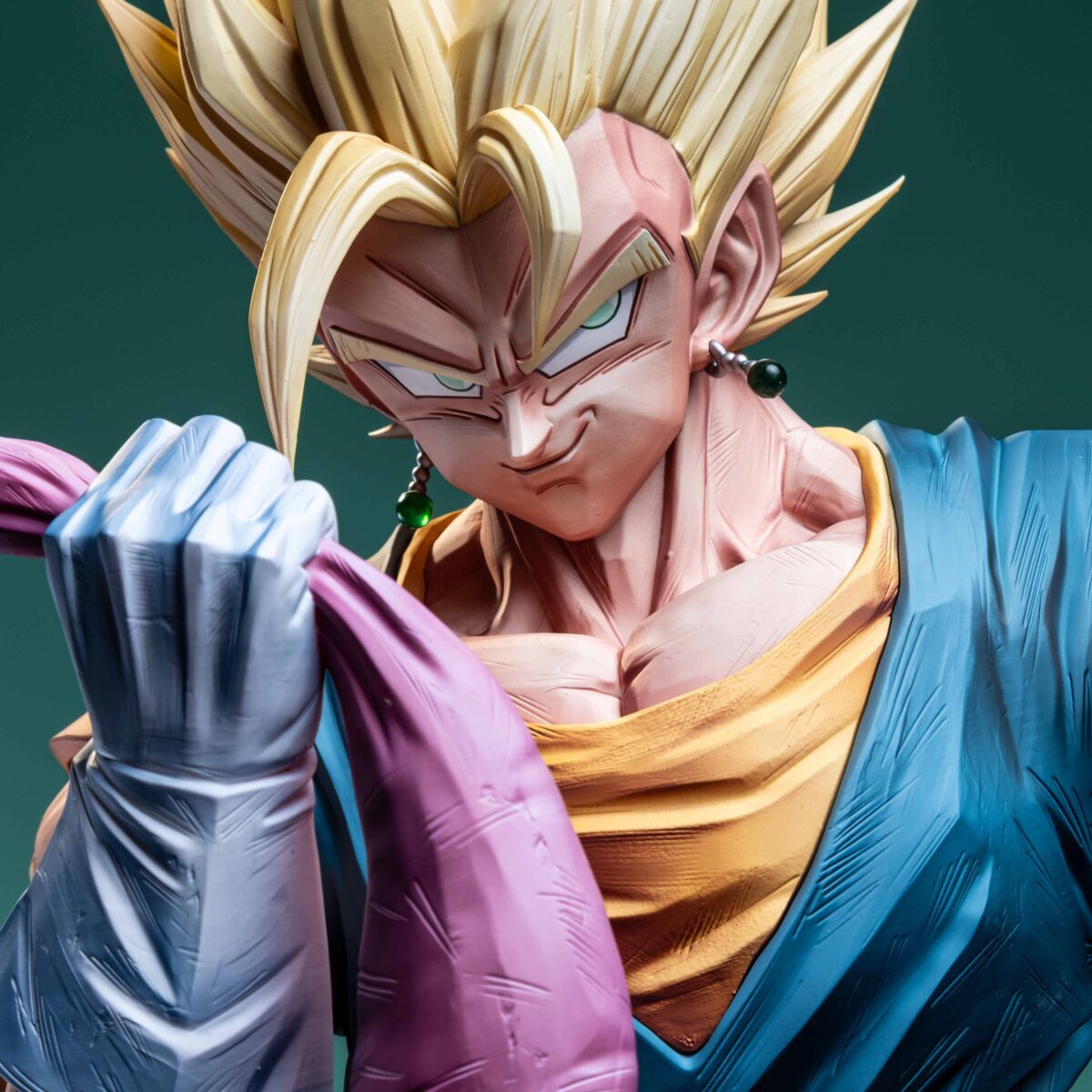 Burnout & Juann Studio - Vegito Bust 1/3 Burnout & Juann Studio - Vegito Bust 1/3 | anime collectible